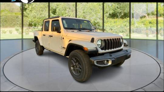 2024 Jeep Gladiator