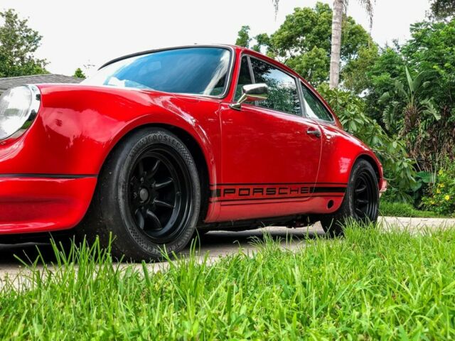 1985 porsche 911 st guards red backdated/hotrod