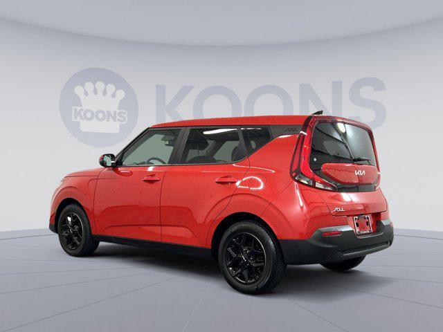 2022 kia soul lx