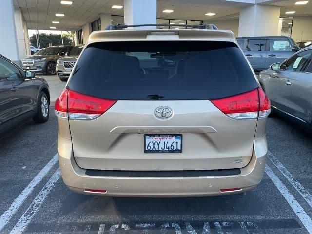 2012 toyota sienna le 7 passenger in oxnard, california
