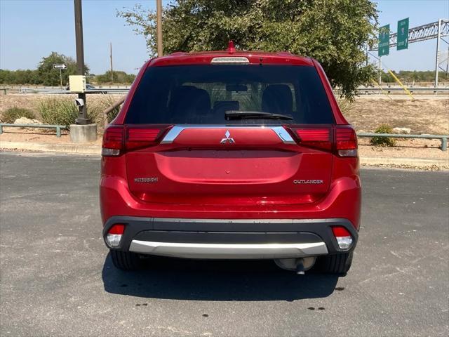 2018 mitsubishi outlander es
