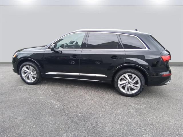2024 audi q7 45 premium plus