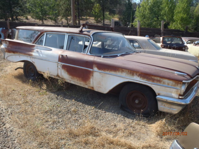 1959 pontiac catalina safari wagon