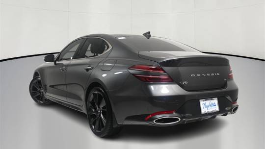 2023 Genesis G70