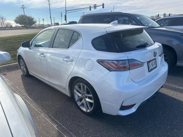 2016 lexus ct 200h base