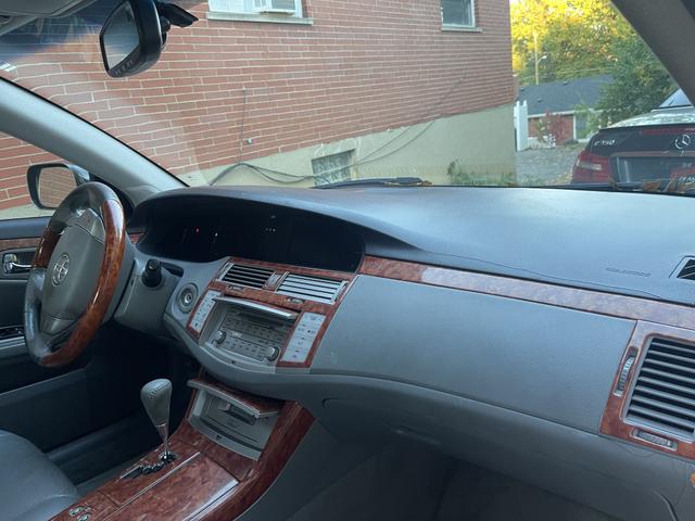 2006 toyota avalon xls