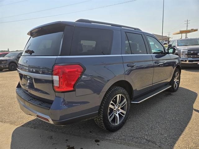 2022 ford expedition xlt