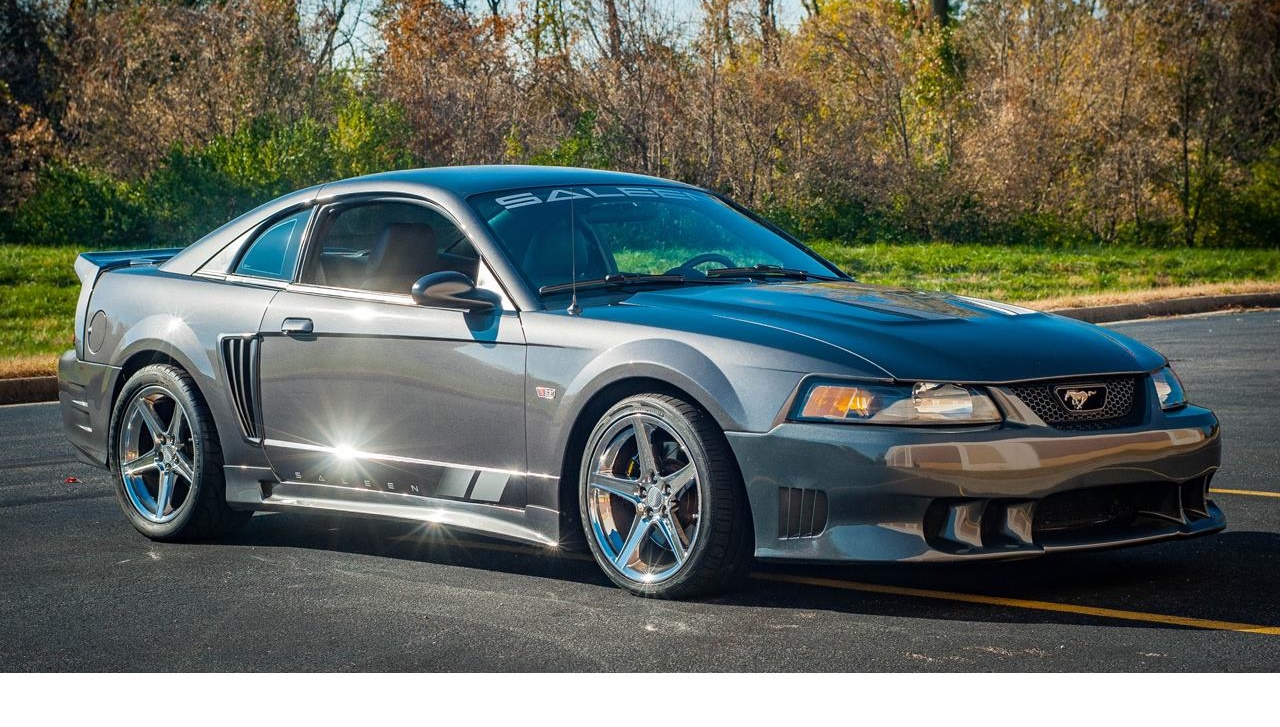 2003 ford mustang