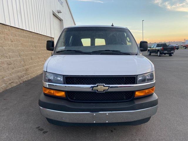 2021 chevrolet express 2500 rwd 2500 regular wheelbase wt