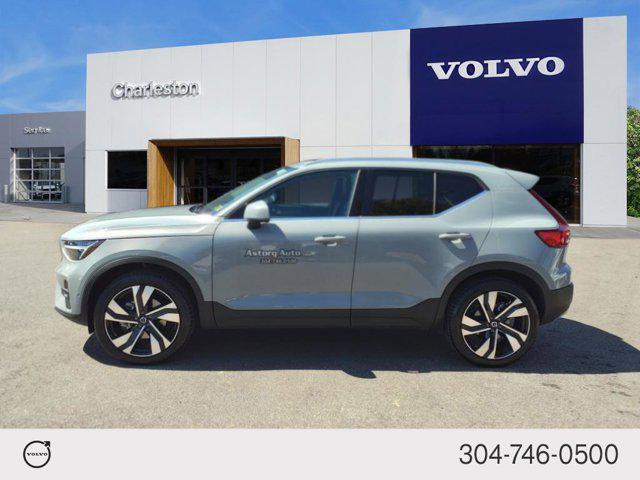 2025 volvo xc40 plus bright theme
