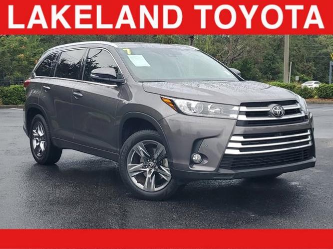 used 2017 toyota highlander limited platinum