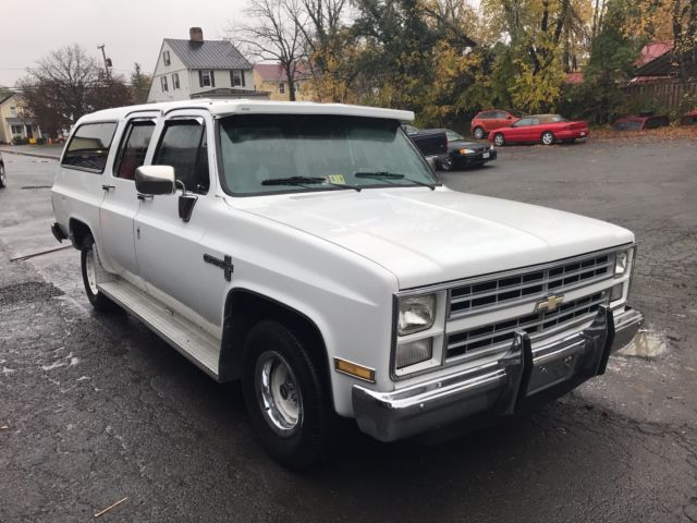 1984 chevy suburban newer engine 30k in good shape