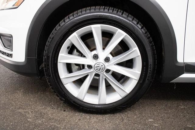2017 volkswagen golf alltrack tsi s