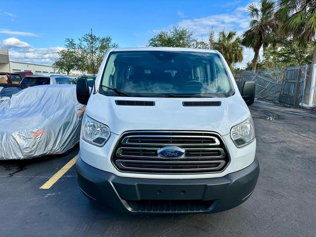2017 ford transit-350 xlt