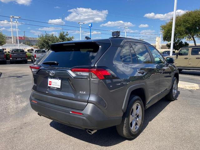 2023 toyota rav4 xle