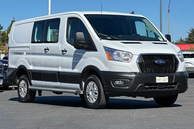 2022 ford transit-250 base