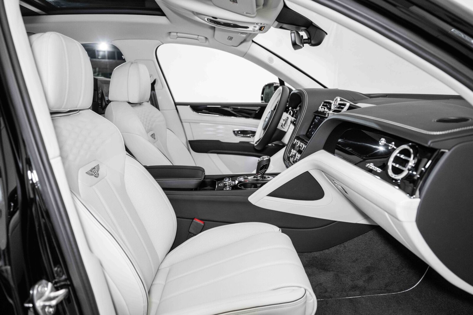 2024 bentley bentayga ewb azure v8