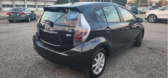 2013 toyota prius c three