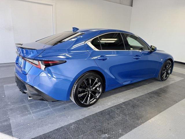 2021 lexus is 350 base