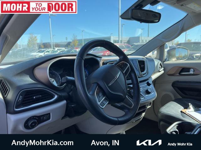2017 chrysler pacifica touring-l