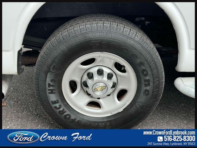 2022 chevrolet express 2500 work van