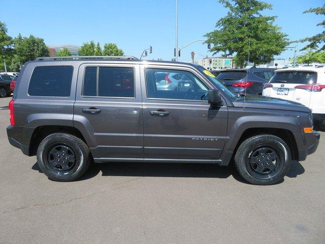 used 2016 jeep patriot fwd sport eugene, or 97401 for sale in college crest, oregon