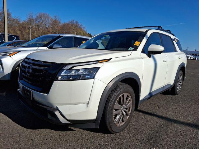 2023 nissan pathfinder sv 4wd