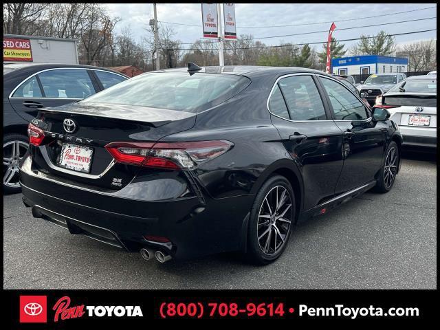 2022 toyota camry se