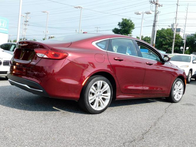 used 2016 chrysler 200 limited newark, de 19711 for sale in newark, delaware
