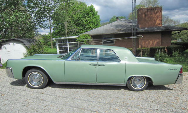 62 lincoln continental sedan - original - air conditioning - 27,700 miles