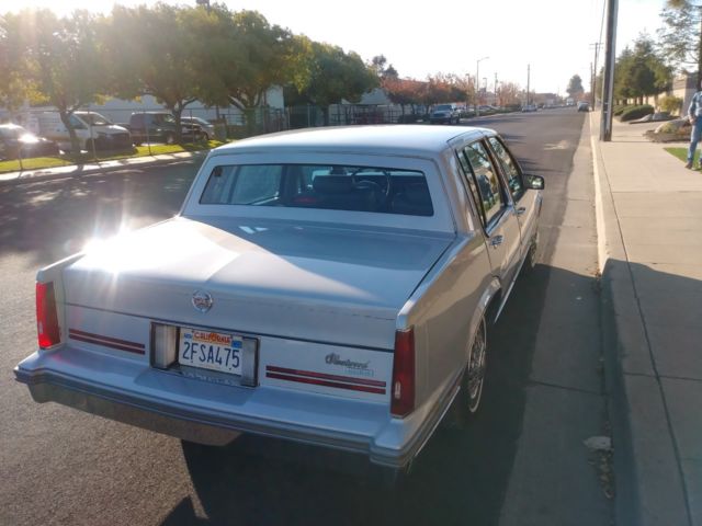 1988 cadillac fleetwood brougham like new!