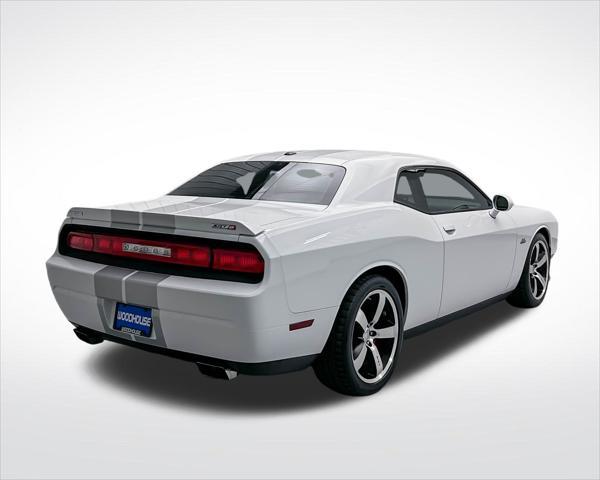 2012 dodge challenger srt8 392