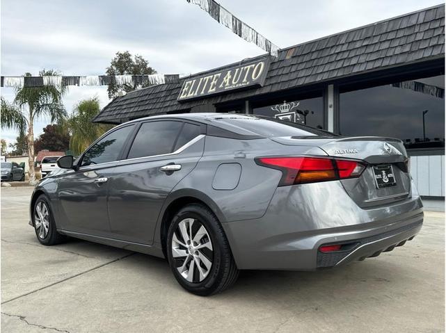 2022 nissan altima 2.5 s