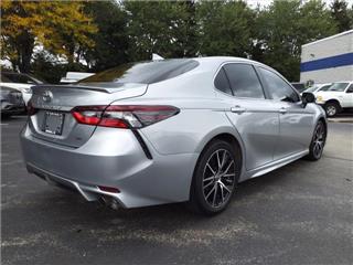 2021 Toyota Camry se
