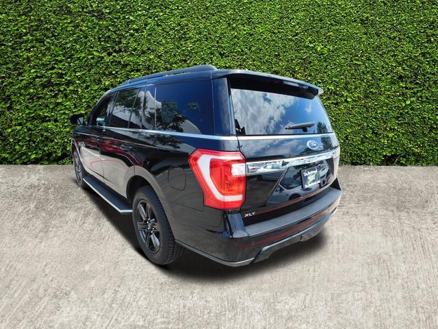 2020 ford expedition xlt