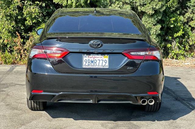 2022 toyota camry se