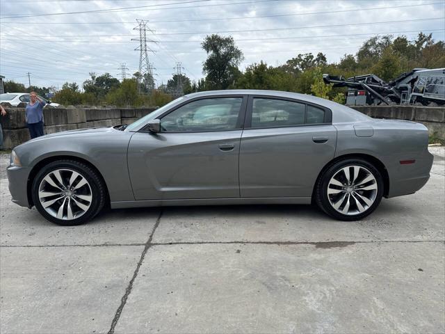 2012 dodge charger sxt