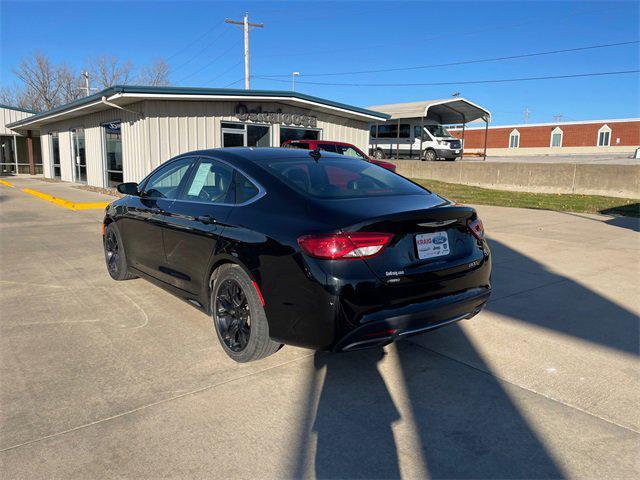 2015 chrysler 200 c
