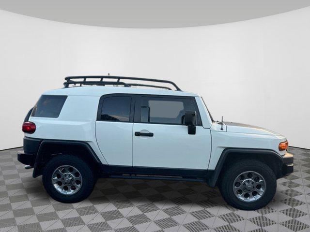 2012 toyota fj cruiser base