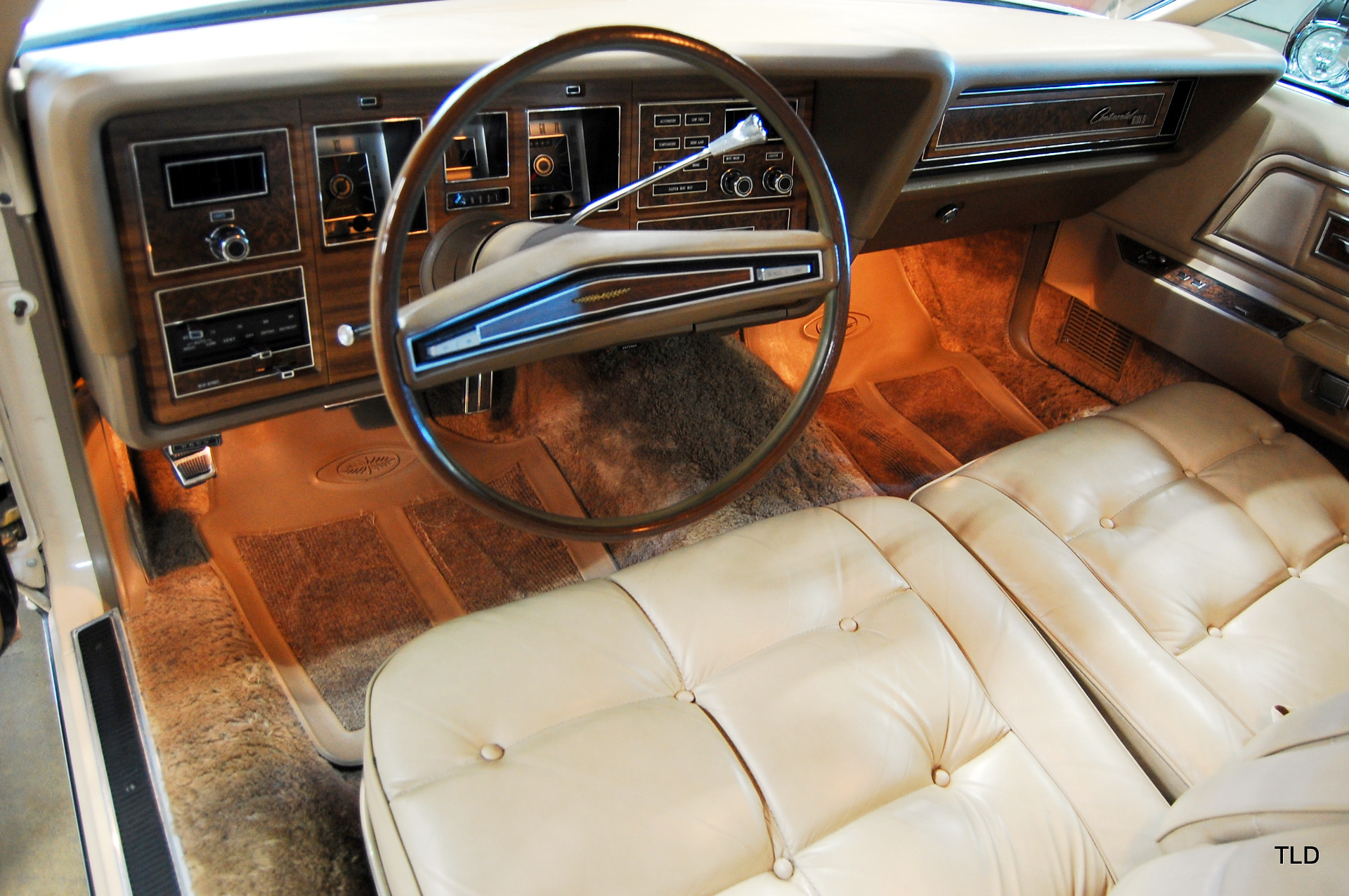 1973 lincoln continental