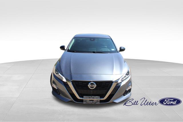 2021 nissan altima sr fwd
