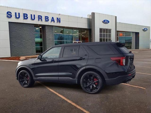 2022 ford explorer st