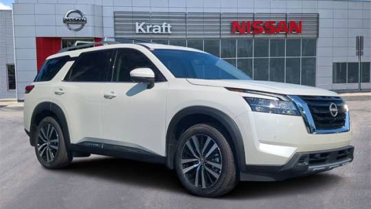 2024 Nissan Pathfinder platinum