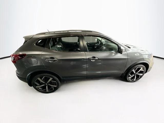 2022 nissan rogue sport sl