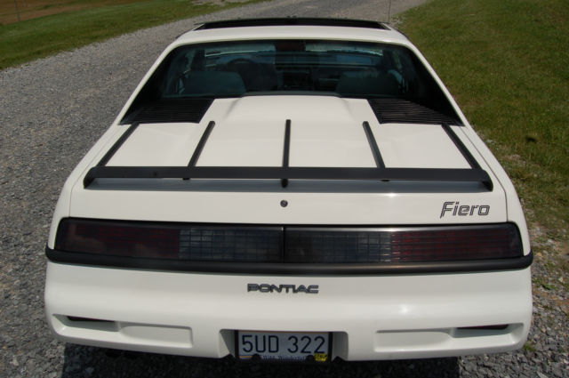 1988 pontiac fiero coupe