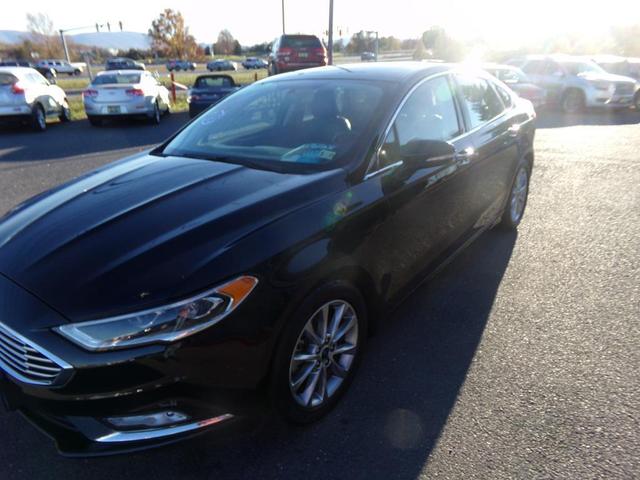 2017 ford fusion se