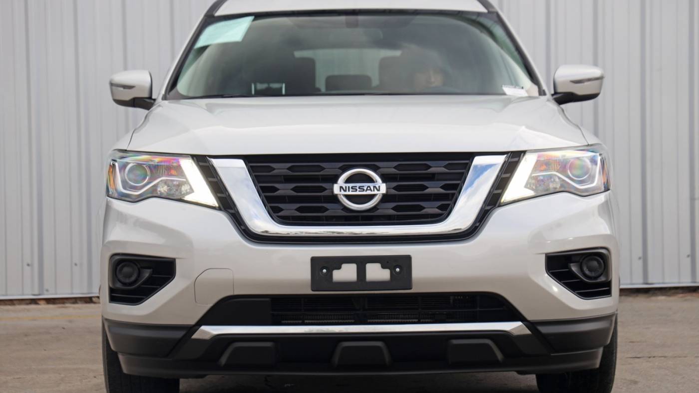 2020 nissan pathfinder s