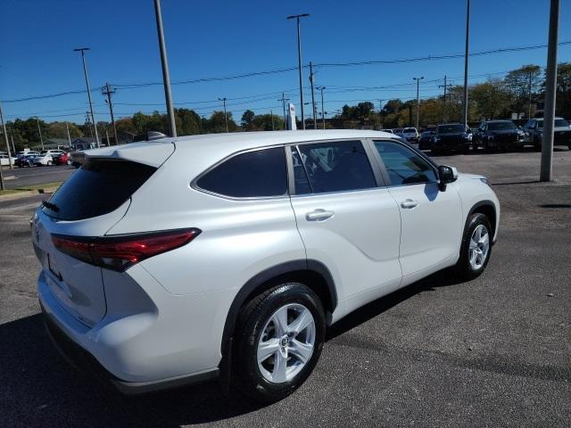 2023 toyota highlander le