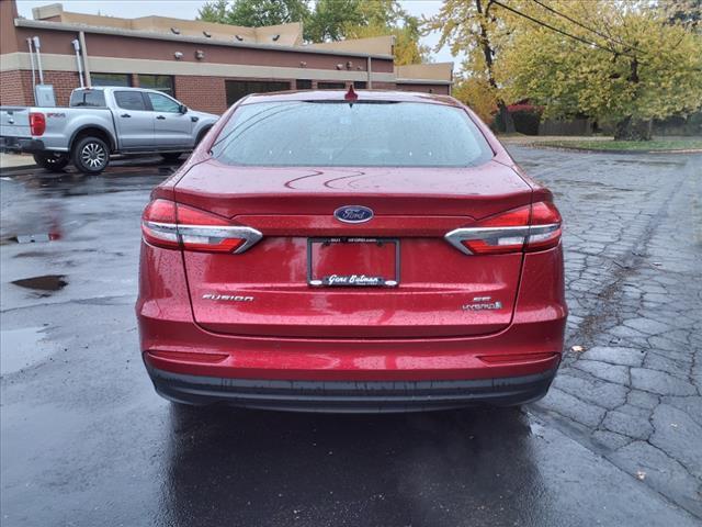 2019 ford fusion hybrid se