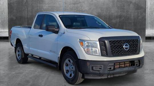2017 Nissan Titan